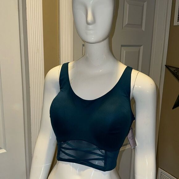 VICTORIA's SECRET MEDIUM SUPPORT SPORTS BRA - Picture 2 of 11